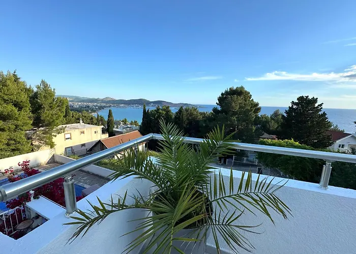 Apartments Ljiljana